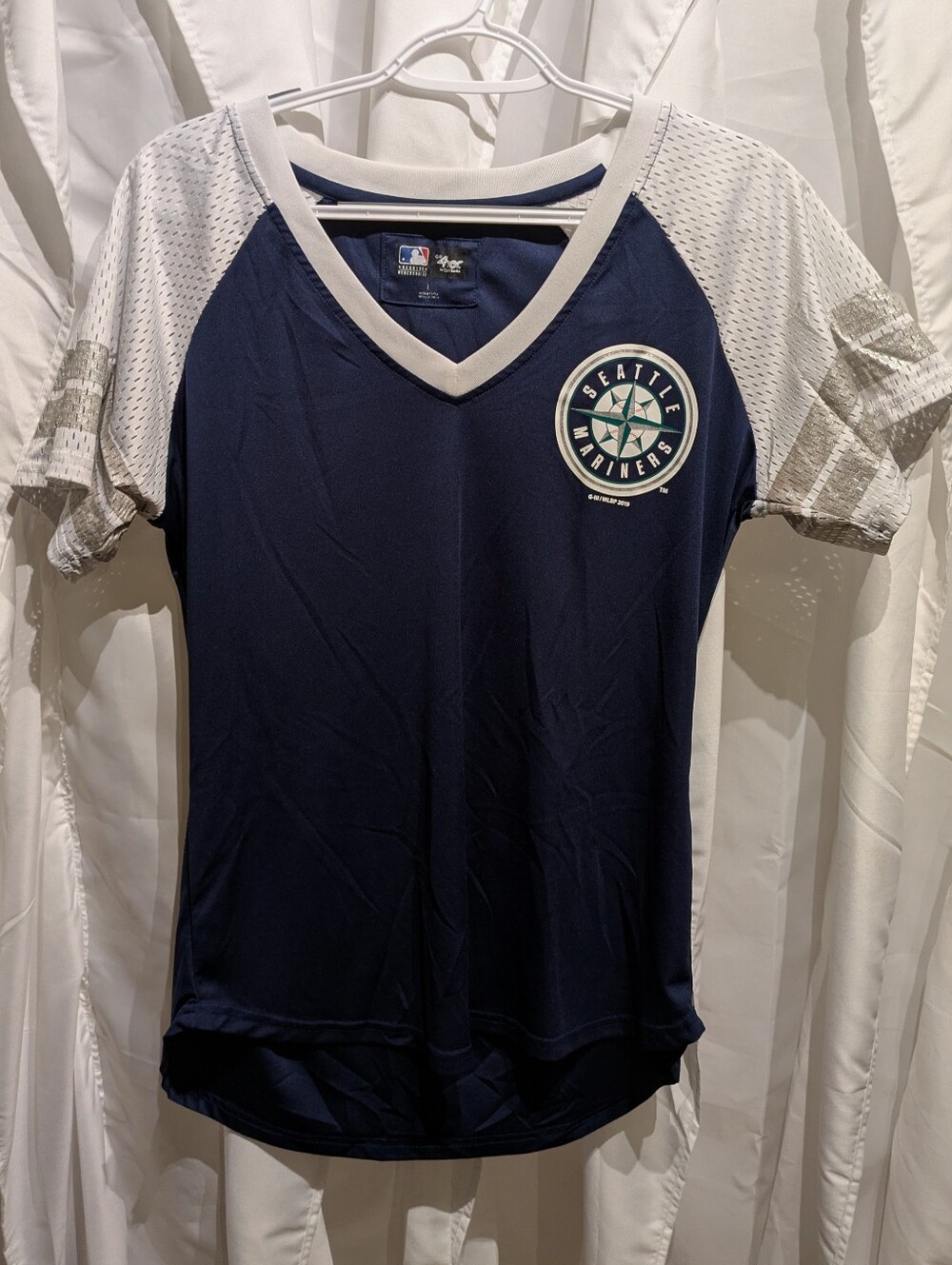 15 Seattle Mariners Women's G-III 4Her Raglan V-Neck T-Shirt - Size Large